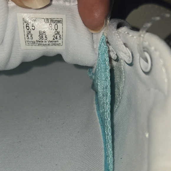 NEW W/TAGS. Vans Blue and Cream Sneakers Classic Low-Top Design BIG KIDS - Picture 8 of 8